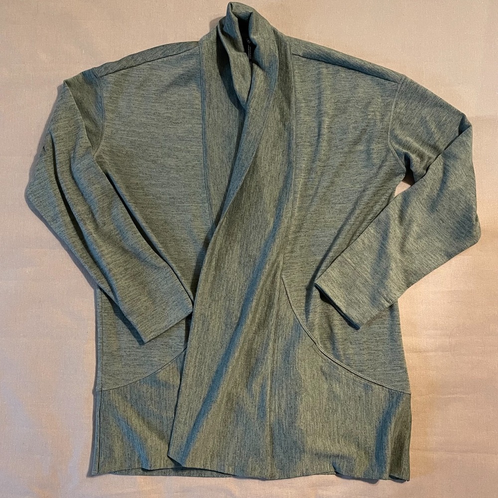 KUHL Women's Lea Wrap Cardigan Sz L Army Green Open Front Pockets Gorpcore Cozy
